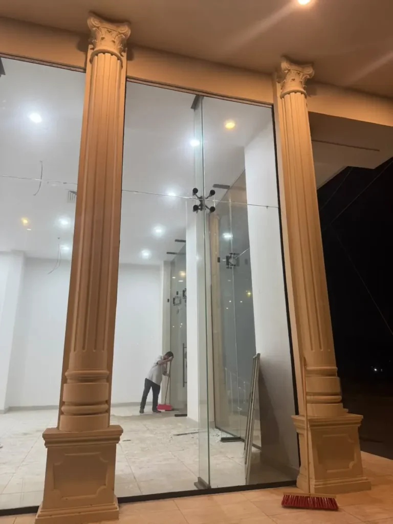 واجهة محل زجاج سيكوريت بالرياض - عمل رقم 4 من زويا الرياض